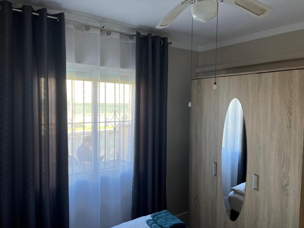 Appartement Villa-Celine Torrevieja Exterior foto